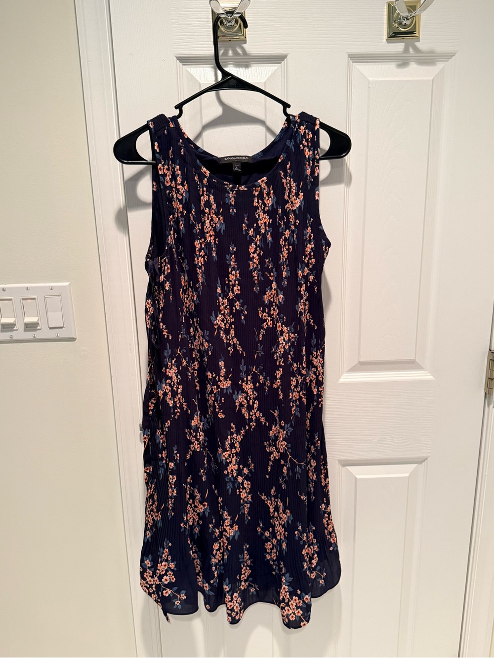 Banana Republic Navy Floral Sleeveless Shift Dress